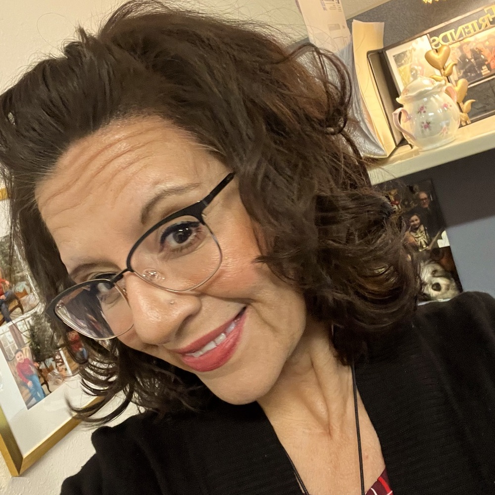 Meet your Posher, Yvette